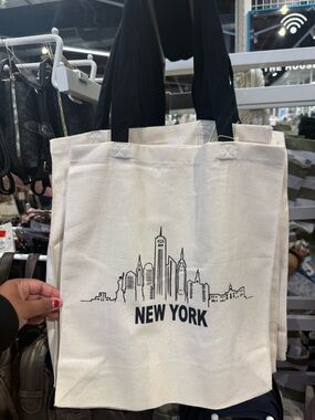 Primark Natural Canvas Tote with Black New York Skyline